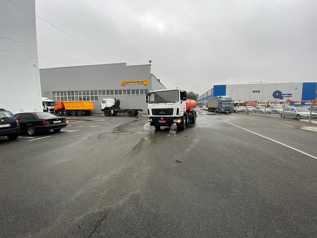 Поливомоечная машина МДКЗ-12-02 на шасси МАЗ-5340С2, фото 2 – Автек