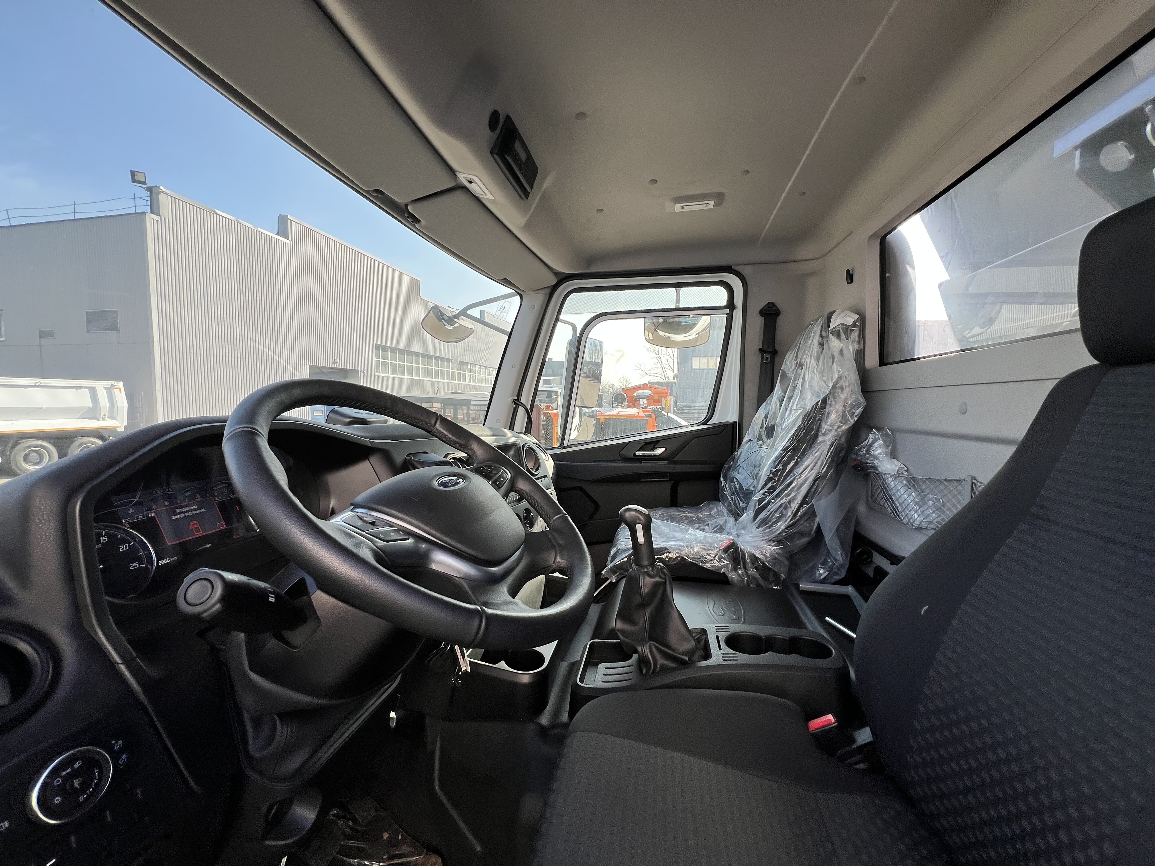 САМОСВАЛ FORD TRUCKS 1833D GVW 10т., фото 10 – Автек САМОСВАЛ FORD TRUCKS 1833D GVW 10т., фото 10 – Автек