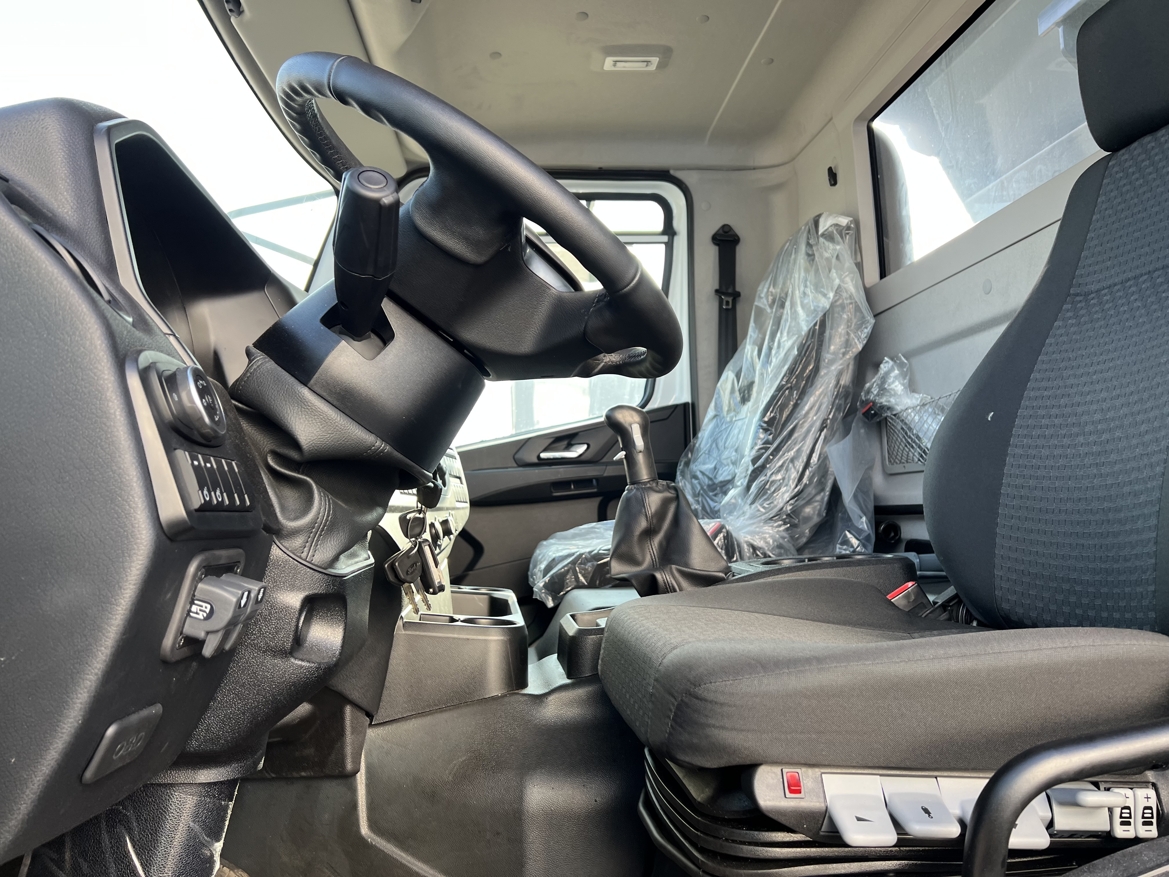 САМОСВАЛ FORD TRUCKS 1833D GVW 10т., фото 12 – Автек САМОСВАЛ FORD TRUCKS 1833D GVW 10т., фото 12 – Автек