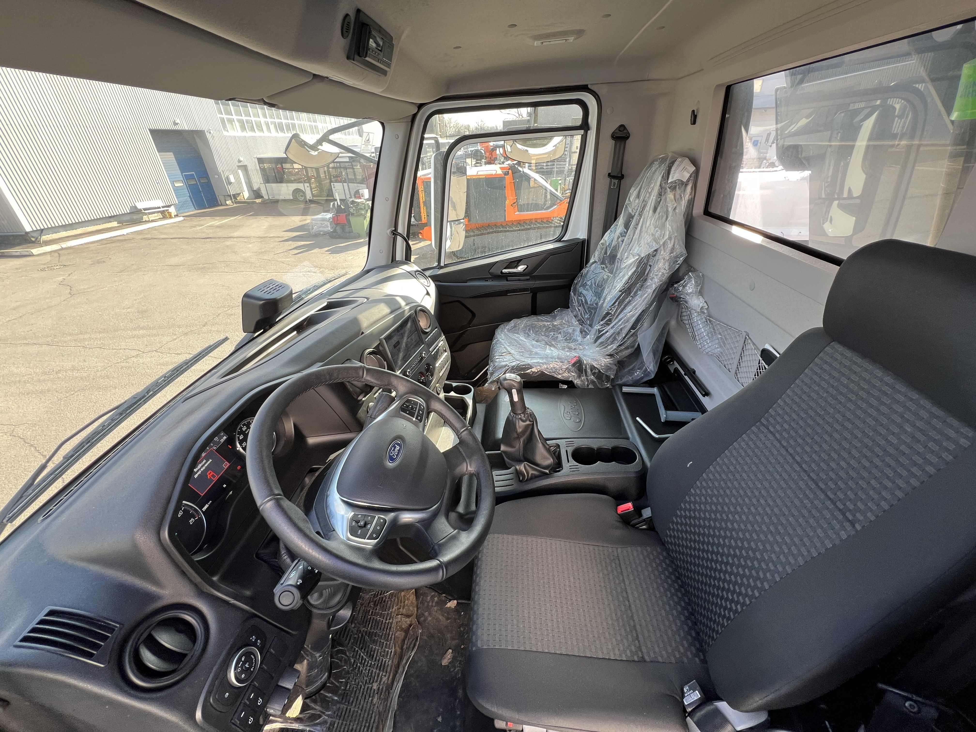 САМОСВАЛ FORD TRUCKS 1833D GVW 10т., фото 11 – Автек САМОСВАЛ FORD TRUCKS 1833D GVW 10т., фото 11 – Автек