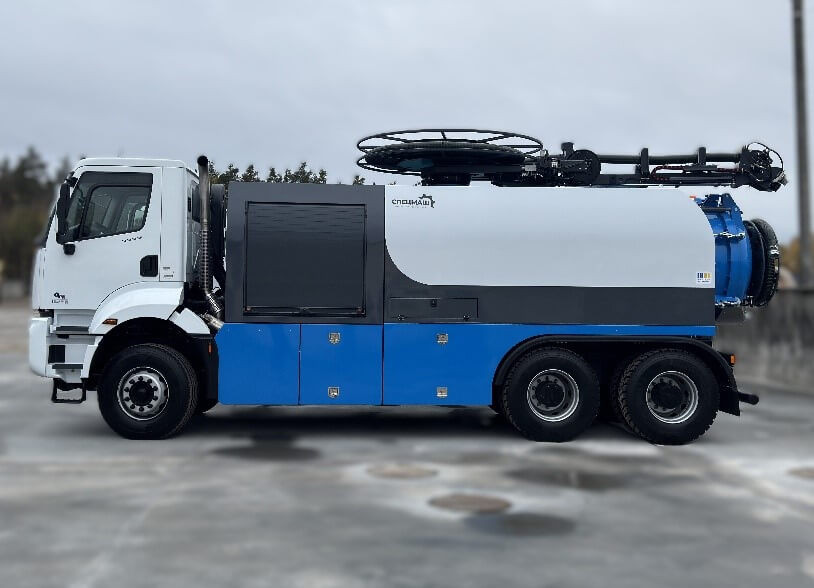 Комбинированная каналоочистительная машина на шасси FORD TRUCKS 3333, фото 1 – Автек Комбинированная каналоочистительная машина на шасси FORD TRUCKS 3333, фото 1 – Автек