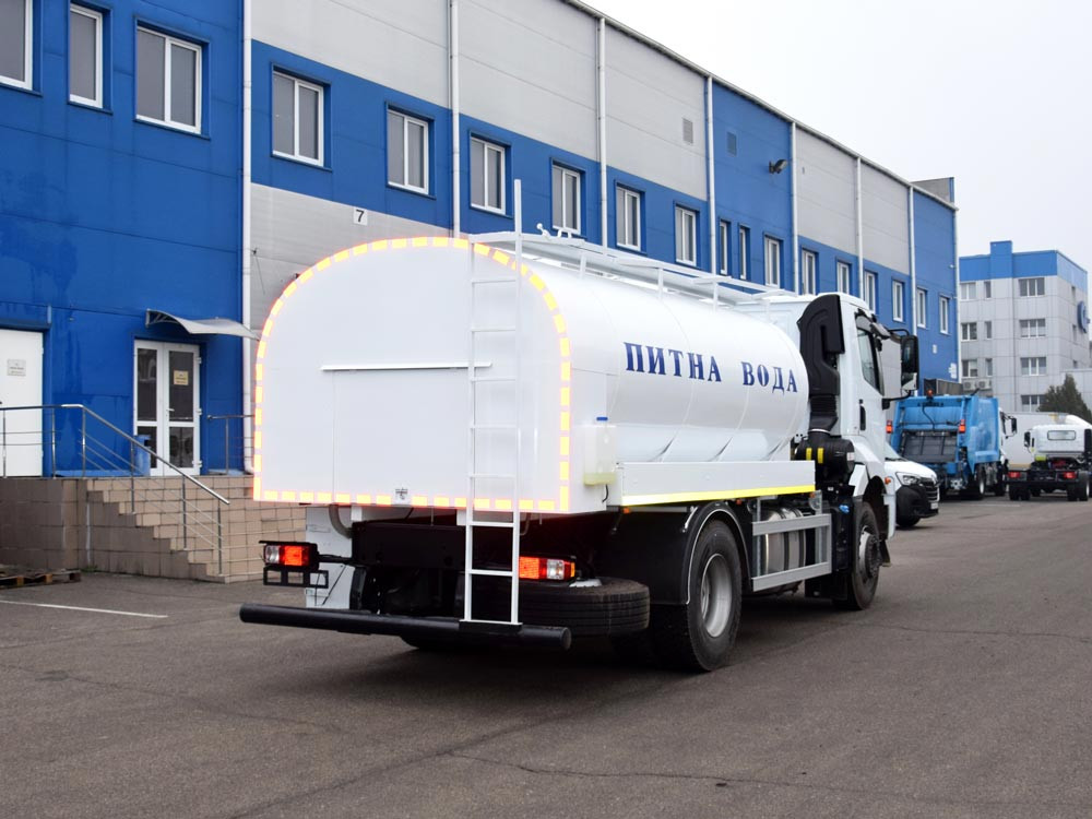 Автоцистерна АЦПВ-10.1 на шасси FORD TRUCKS 1833 DC (объём 4 м. куб.), фото 4 – Автек