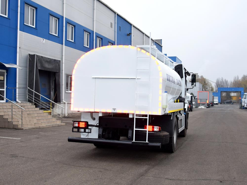 Автоцистерна АЦПВ-10.1 на шасси FORD TRUCKS 1833 DC (объём 4 м. куб.), фото 5 – Автек